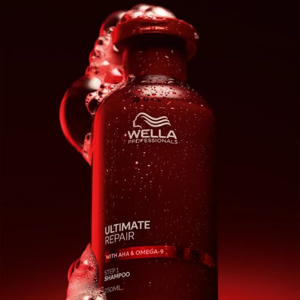 Wella Professionals Ultimate Repair Shampoo 250 ml
